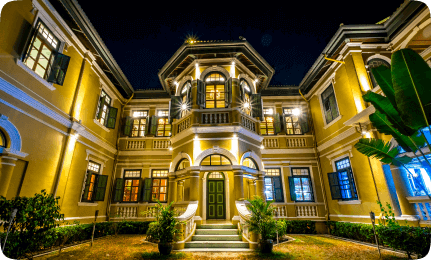Abhiram Nirman team collaborating with home buyers